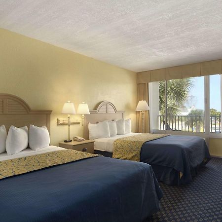 Days Inn By Wyndham Lenox Ma Eksteriør billede