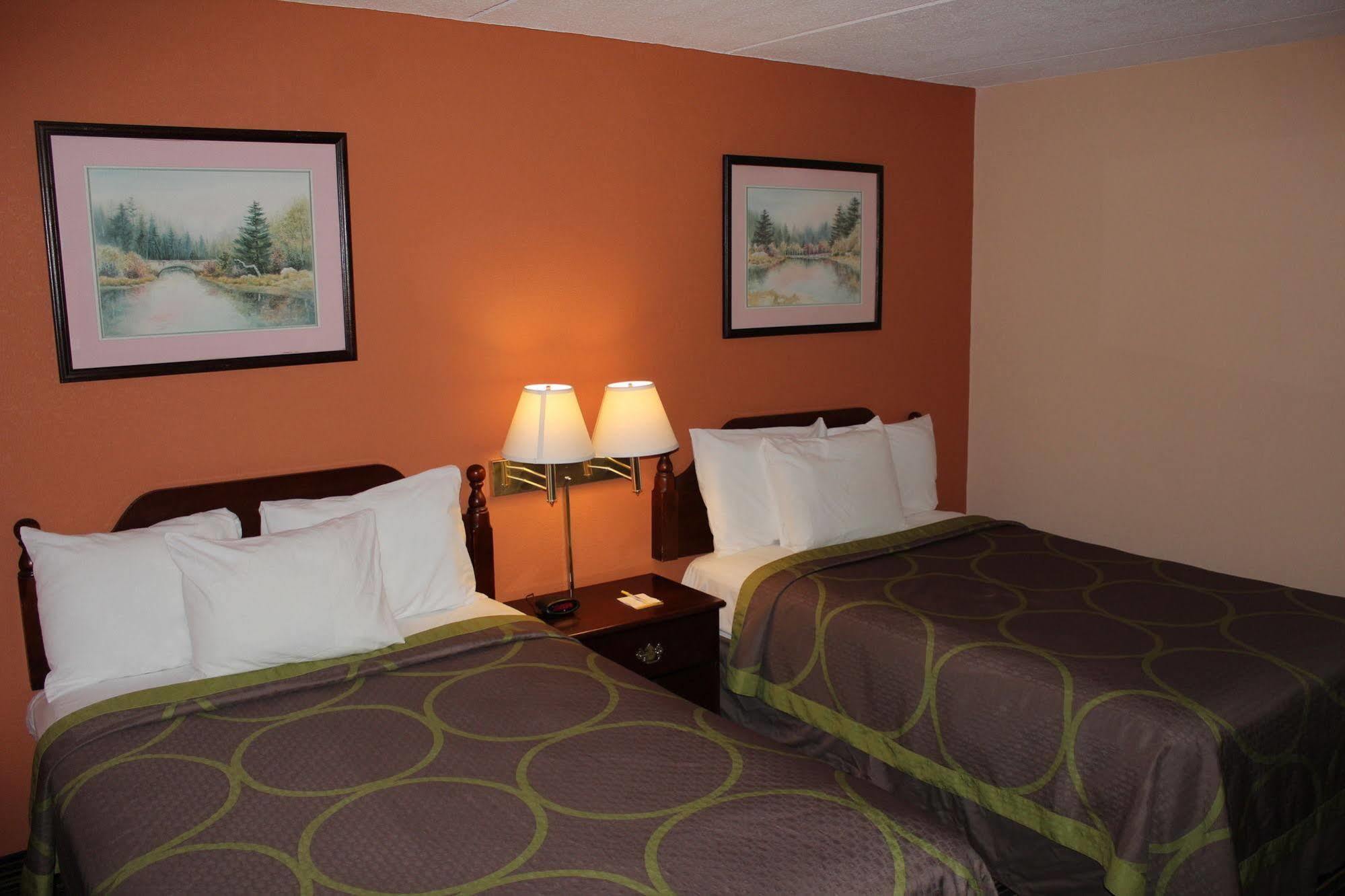 Days Inn By Wyndham Lenox Ma Eksteriør billede